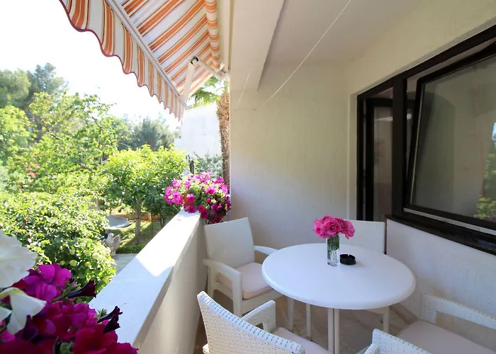Apartament Komfortables Mit Privater Terrasse, Spielplatz, Grill, Liegen, Waschmaschine *